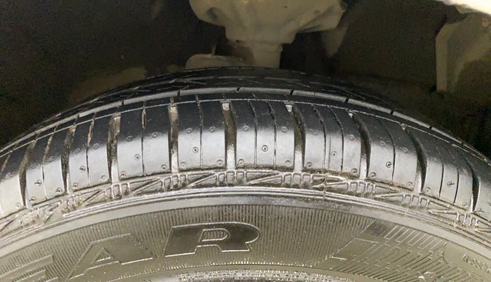 2018 Maruti Celerio ZXI AMT (O), Petrol, Automatic, 56,642 km, Right Front Tyre Tread