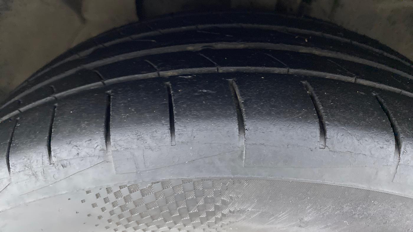 2018 Ford Ecosport TITANIUM 1.5L DIESEL, Diesel, Manual, 99,046 km, Left Front Tyre Tread