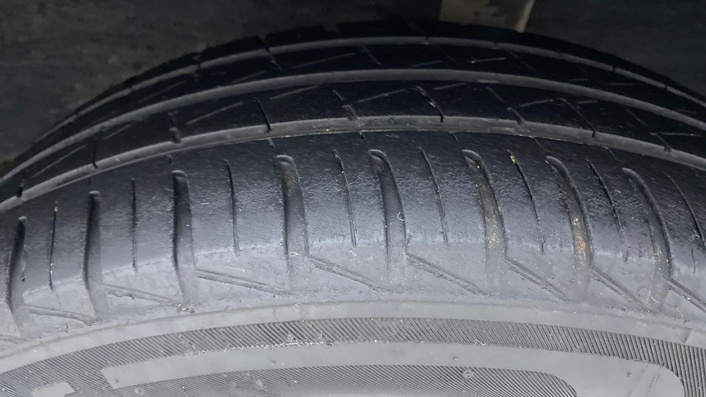 2021 Datsun Redi Go T (O), Petrol, Manual, 49,254 km, Left Rear Tyre Tread
