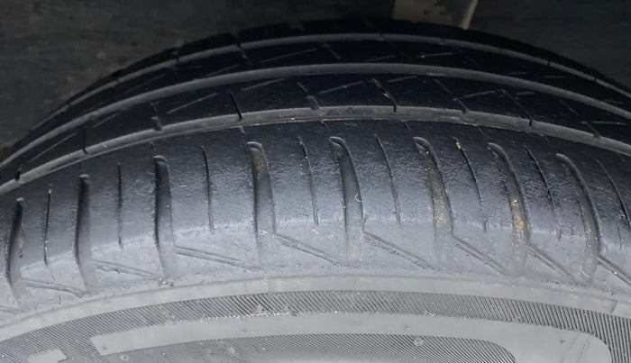2021 Datsun Redi Go T (O), Petrol, Manual, 49,254 km, Left Rear Tyre Tread