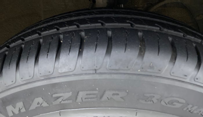 2021 Maruti Dzire VXI, Petrol, Manual, 17,519 km, Right Front Tyre Tread