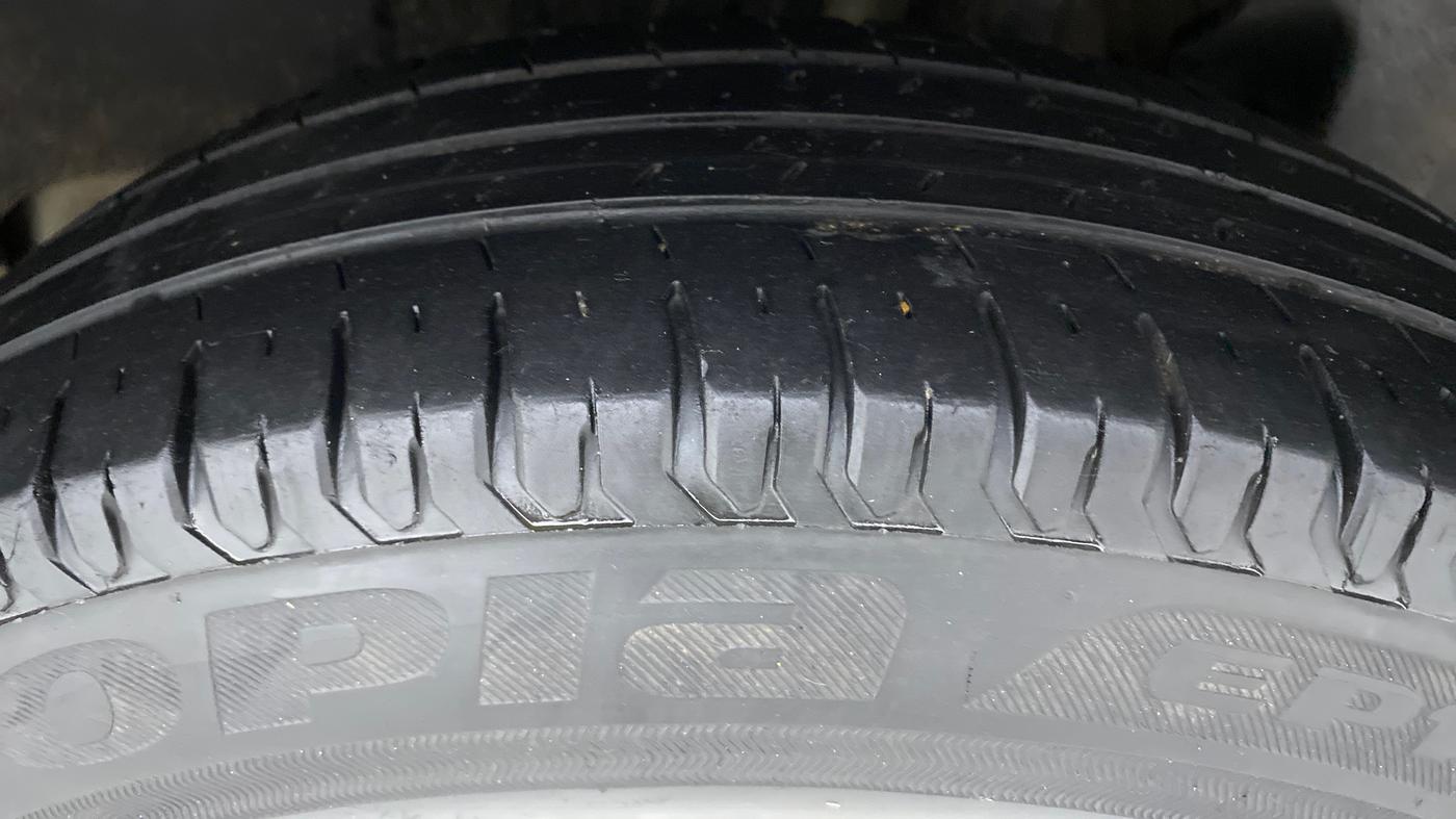 2019 Maruti Swift VXI, Petrol, Manual, 31,508 km, Left Rear Tyre Tread