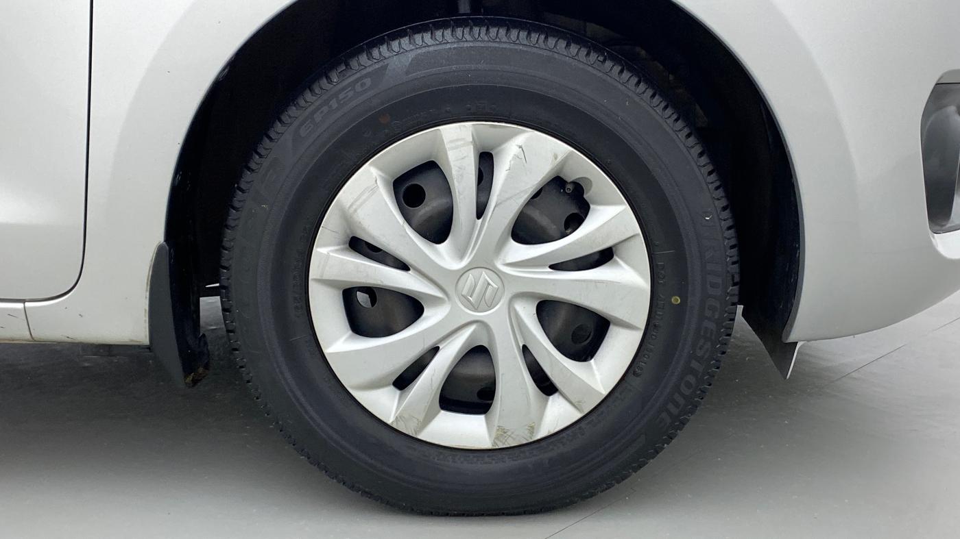 2019 Maruti Swift VXI, Petrol, Manual, 31,508 km, Right Front Wheel