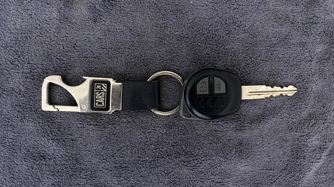 2019 Maruti Swift VXI, Petrol, Manual, 31,508 km, Key Close Up