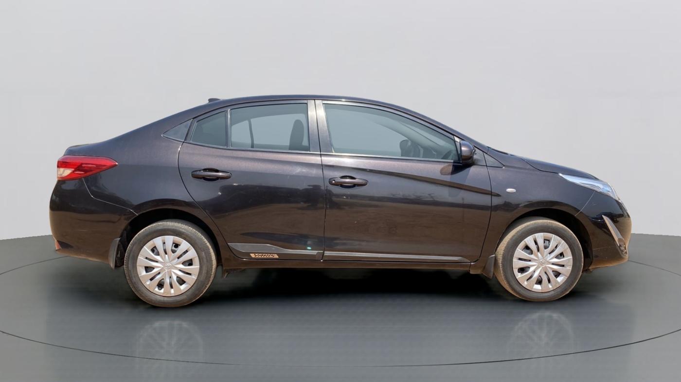 2018 Toyota YARIS J MT, Petrol, Manual, 24,301 km, Right Side View