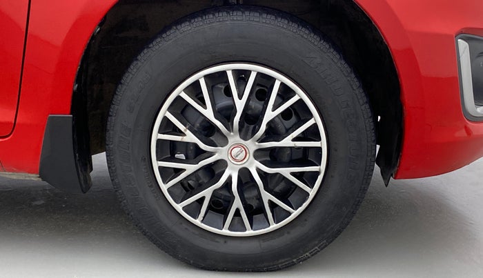 2016 Maruti Swift VXI O, Petrol, Manual, 55,792 km, Right Front Wheel