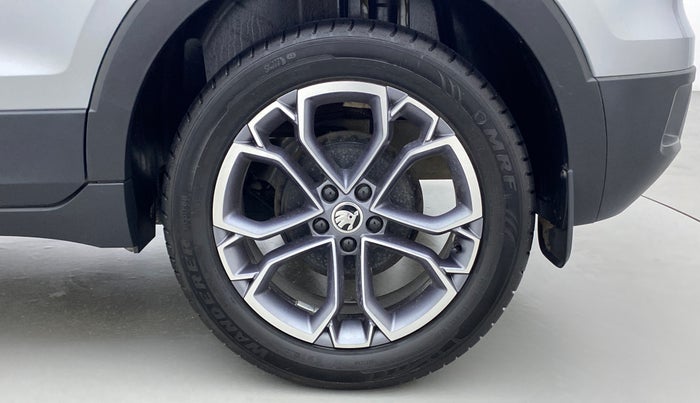 2022 Skoda KUSHAQ STYLE 1.0TSI MT, Petrol, Manual, 2,389 km, Left Rear Wheel