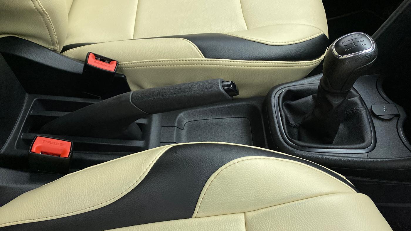 2020 Skoda Rapid ACTIVE 1.0 TSI, Petrol, Manual, 33,163 km, Gear Lever
