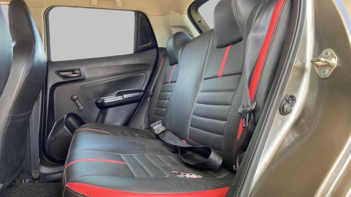 2019 Maruti Swift LXI, Petrol, Manual, 21,191 km, Right Side Rear Door Cabin