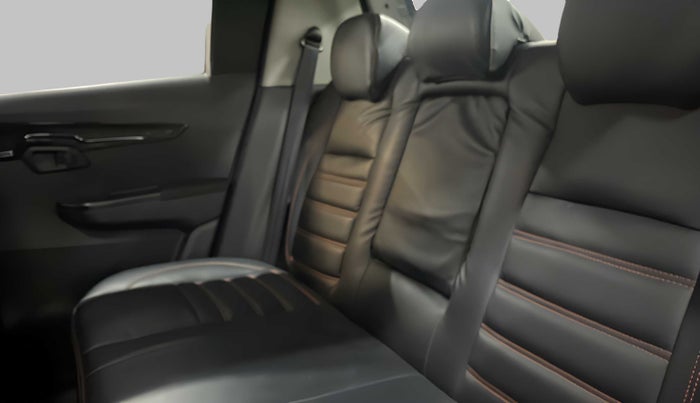 2017 Mahindra Kuv100 K8 6 STR DUAL TONE, Petrol, Manual, 51,201 km, Right Side Rear Door Cabin