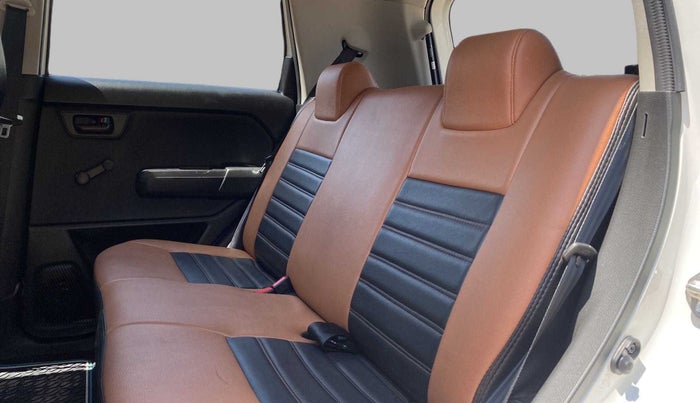 2019 Maruti New Wagon-R LXI 1.0, Petrol, Manual, 21,382 km, Right Side Rear Door Cabin
