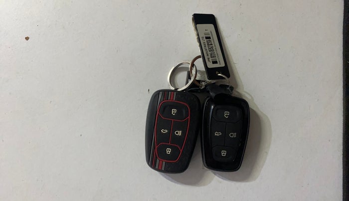 2022 Tata Safari XZA PLUS, Diesel, Automatic, 37,287 km, Key Close Up