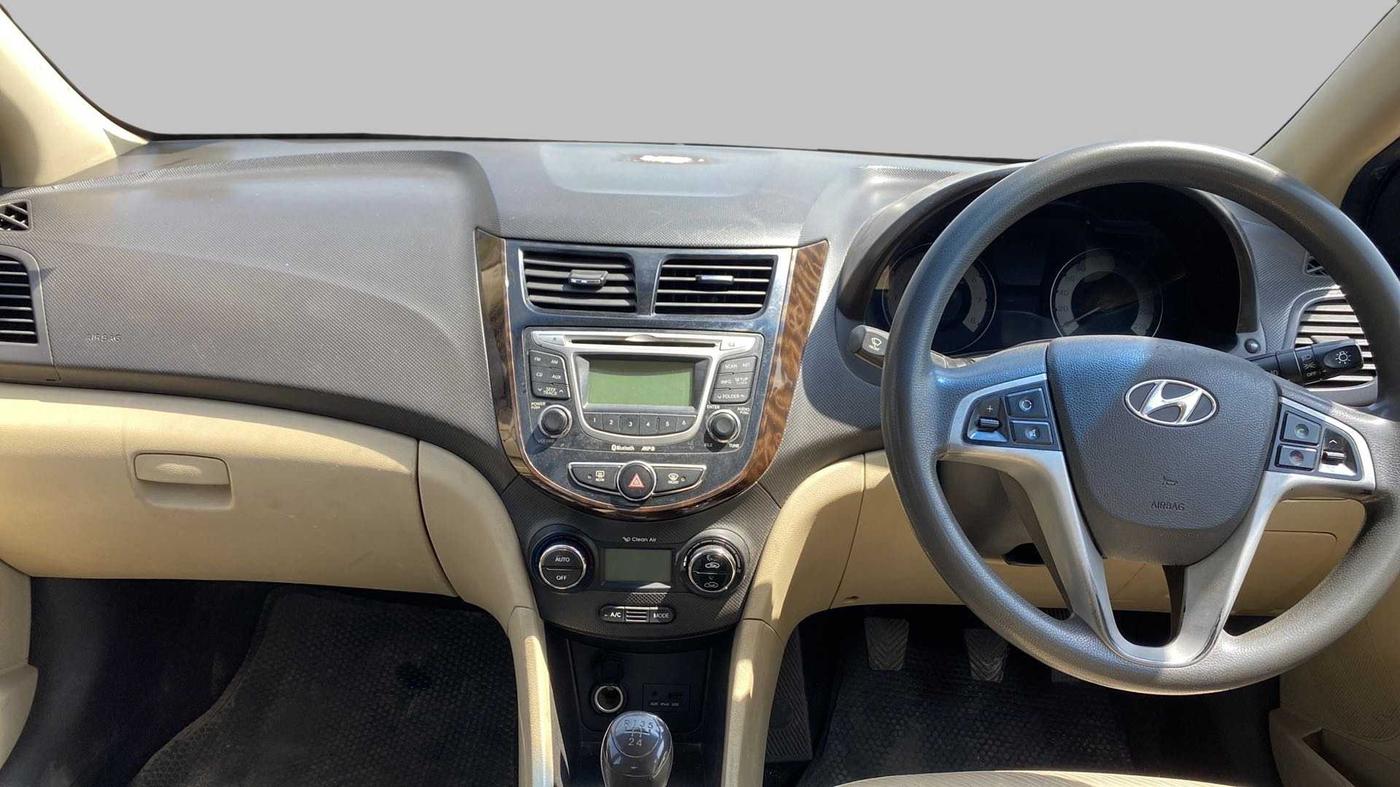 2012 Hyundai Verna FLUIDIC 1.6 VTVT SX, Petrol, Manual, 69,597 km, Dashboard