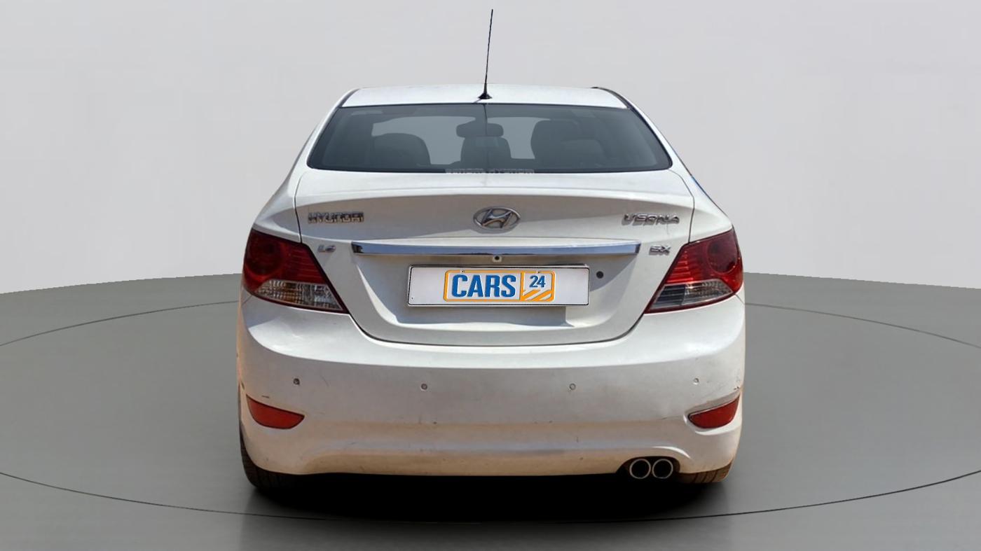 2012 Hyundai Verna FLUIDIC 1.6 VTVT SX, Petrol, Manual, 69,597 km, Back/Rear