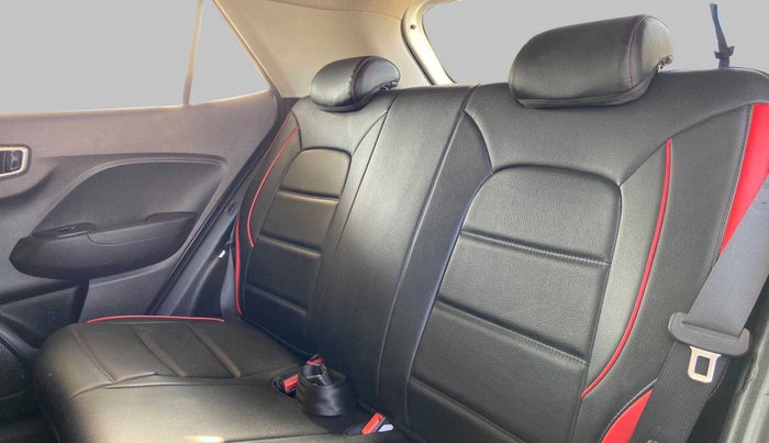2021 Hyundai VENUE S+ 1.2, Petrol, Manual, 50,543 km, Right Side Rear Door Cabin