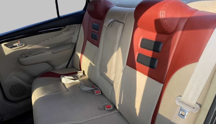2017 Maruti Ciaz VXI (O), Petrol, Manual, 29,159 km, Right Side Rear Door Cabin