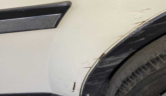 2019 Mahindra XUV500 W7 AT, Diesel, Automatic, 65,669 km, Rear left door - Minor scratches