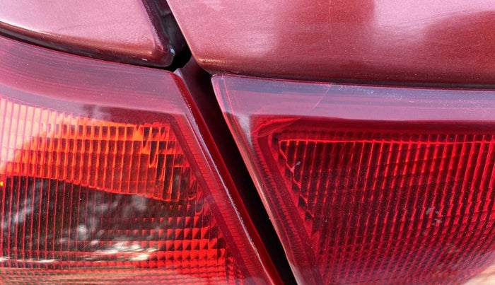 2018 Maruti Vitara Brezza VDI, Diesel, Manual, 38,170 km, Left tail light - Minor damage