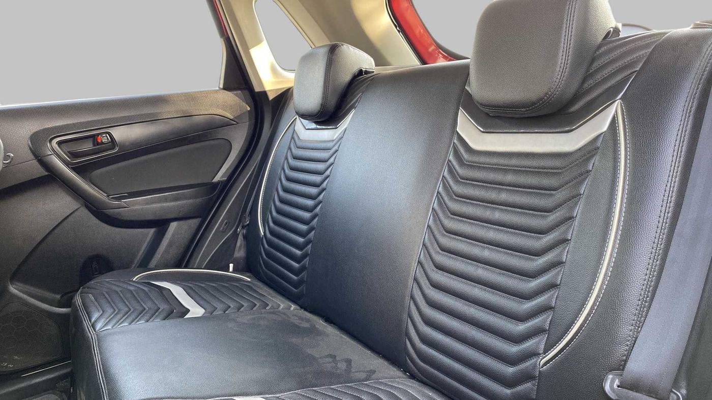 2018 Maruti Vitara Brezza VDI, Diesel, Manual, 38,170 km, Right Side Rear Door Cabin