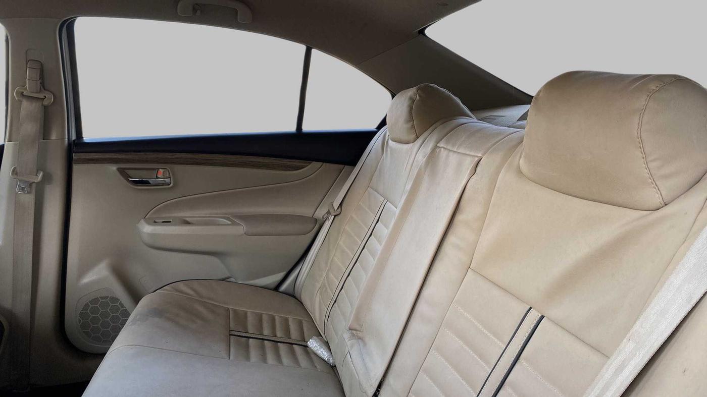 2021 Maruti Ciaz DELTA 1.5 SHVS MT PETROL, Petrol, Manual, 5,748 km, Right Side Rear Door Cabin