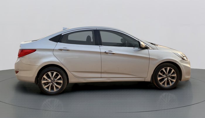 2015 Hyundai Verna 1.6 CRDI SX, Diesel, Manual, 47,081 km, Right Side View