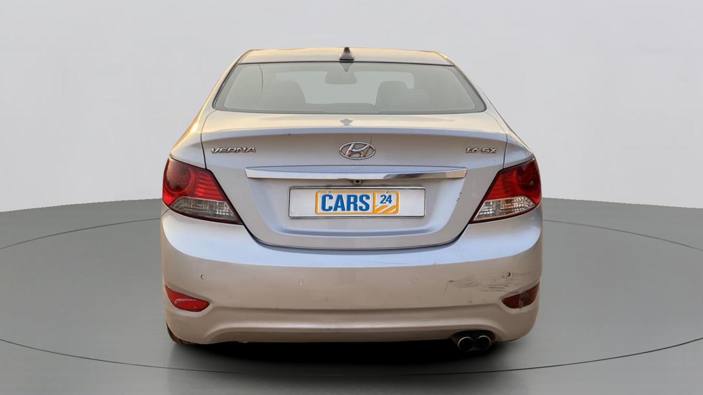 2015 Hyundai Verna 1.6 CRDI SX, Diesel, Manual, 47,081 km, Back/Rear