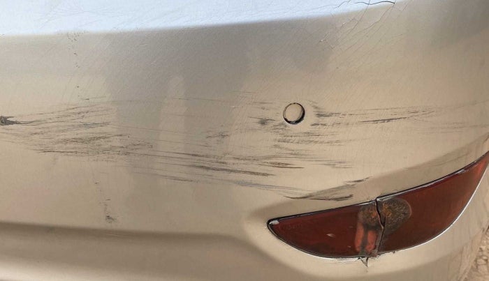 2015 Hyundai Verna 1.6 CRDI SX, Diesel, Manual, 47,081 km, Rear bumper - Paint is slightly damaged