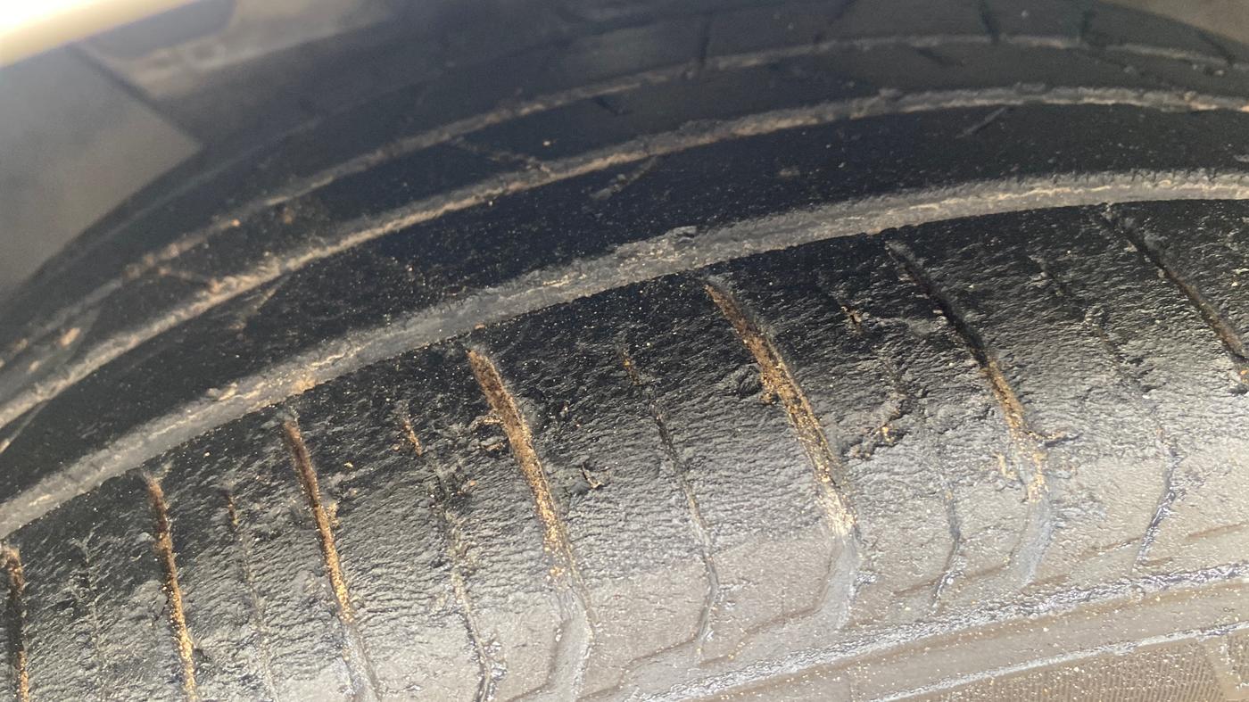 2022 Hyundai NEW I20 Sportz 1.2 IVT, Petrol, Automatic, 50,396 km, Left Front Tyre Tread