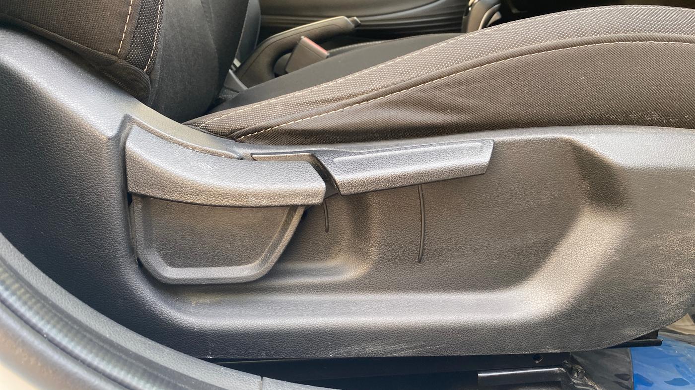 2022 Hyundai NEW I20 Sportz 1.2 IVT, Petrol, Automatic, 50,396 km, Driver Side Adjustment Panel