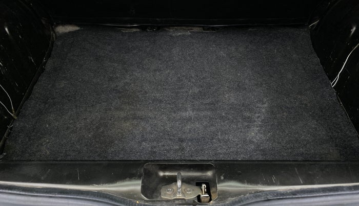 2018 Renault Kwid 1.0 RXT Opt, Petrol, Manual, 84,205 km, Boot Inside