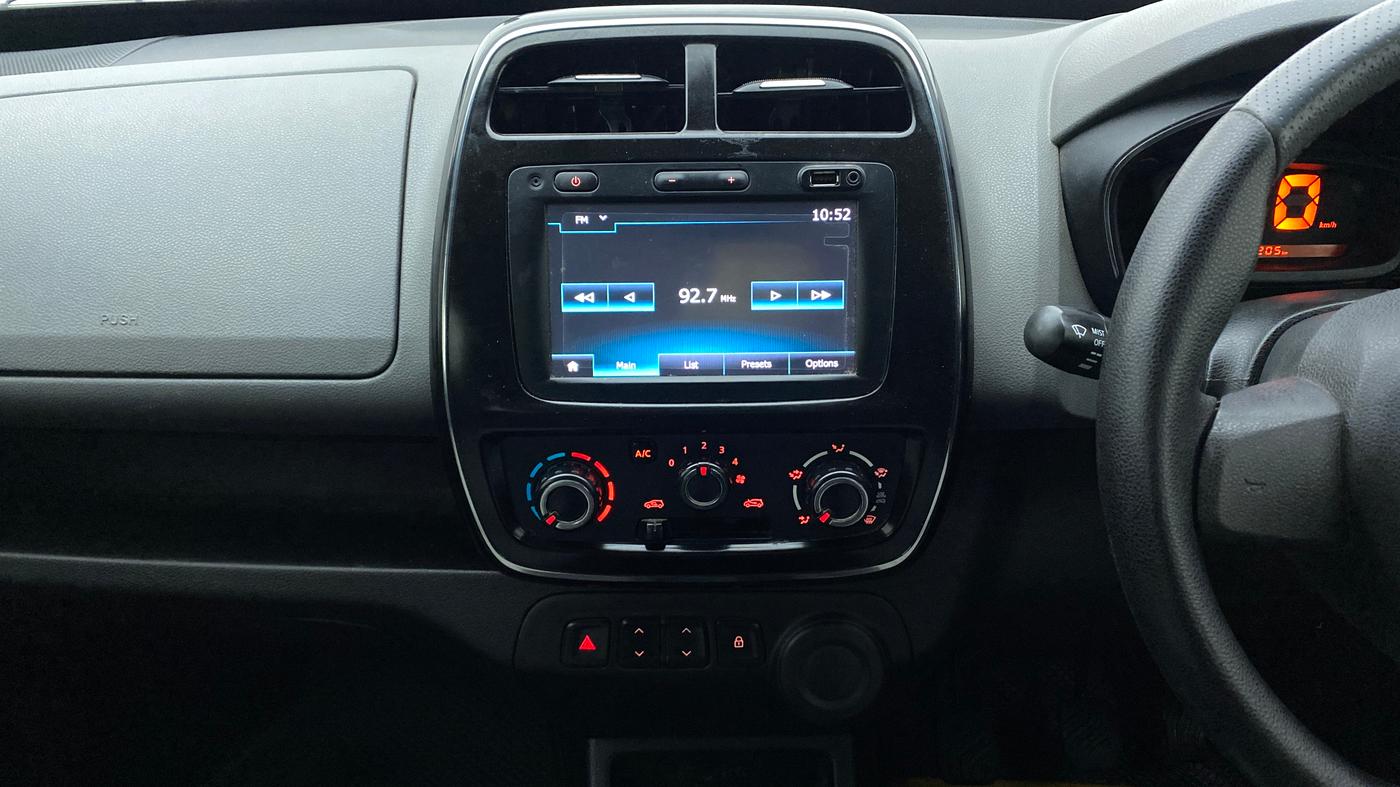 2018 Renault Kwid 1.0 RXT Opt, Petrol, Manual, 84,205 km, Air Conditioner