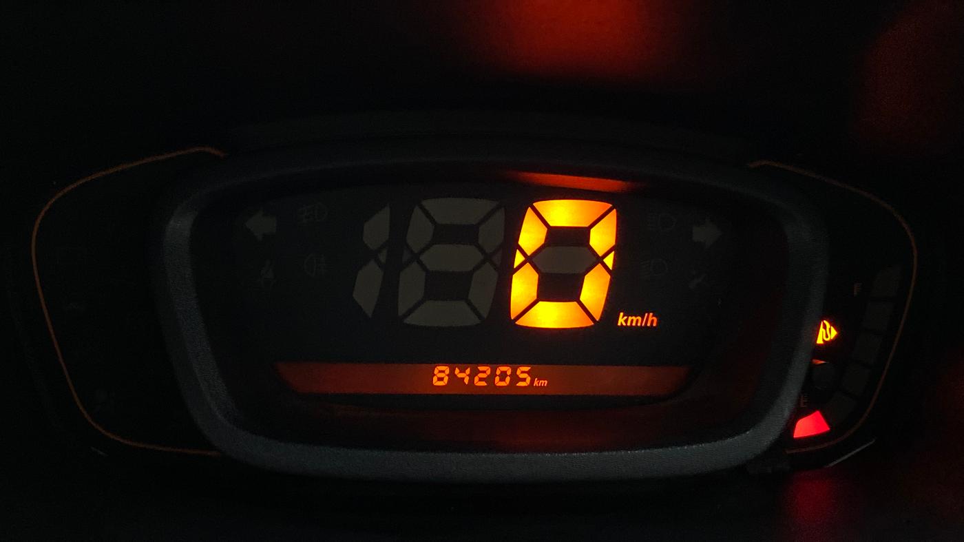 2018 Renault Kwid 1.0 RXT Opt, Petrol, Manual, 84,205 km, Odometer Image