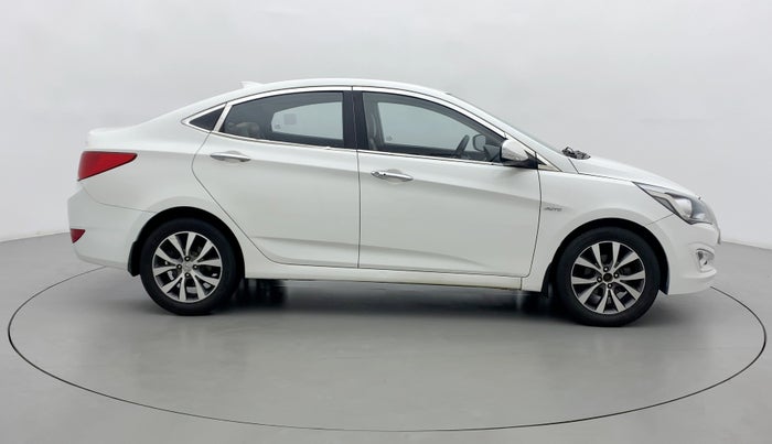 2017 Hyundai Verna 1.6 CRDI SX (O) AT, Diesel, Automatic, 76,409 km, Right Side View