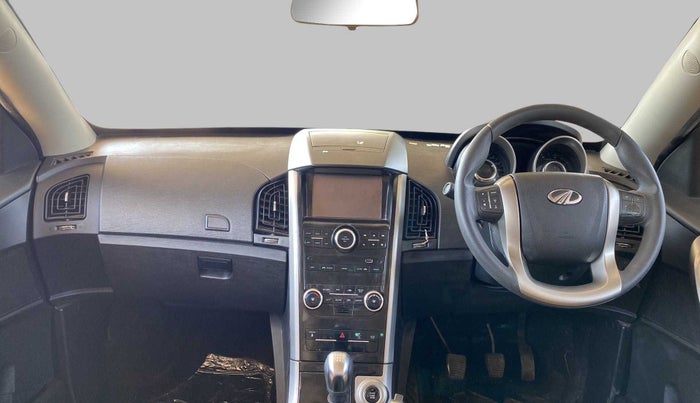 2019 Mahindra XUV500 W7, Diesel, Manual, 27,360 km, Dashboard