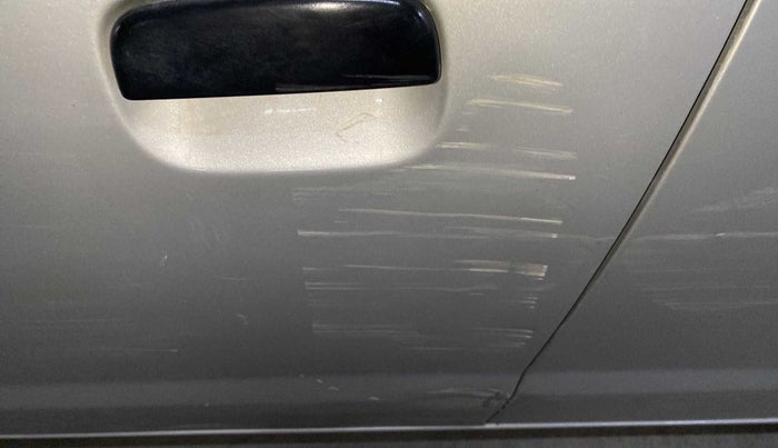 2010 Maruti Alto LX, Petrol, Manual, 33,095 km, Front passenger door - Minor scratches