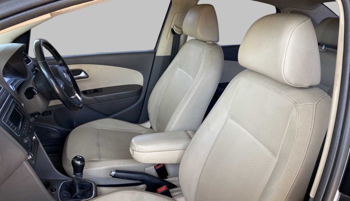 2013 Volkswagen Vento HIGHLINE DIESEL, Diesel, Manual, 51,374 km, Right Side Front Door Cabin