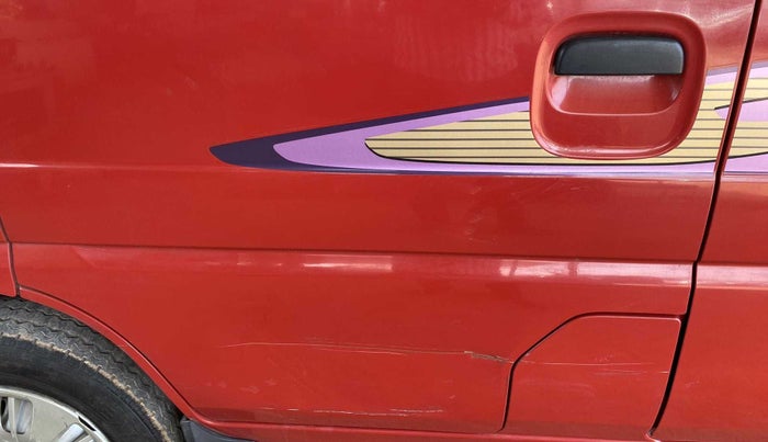 2015 Maruti Eeco 7 STR, Petrol, Manual, 20,325 km, Front passenger door - Slightly dented