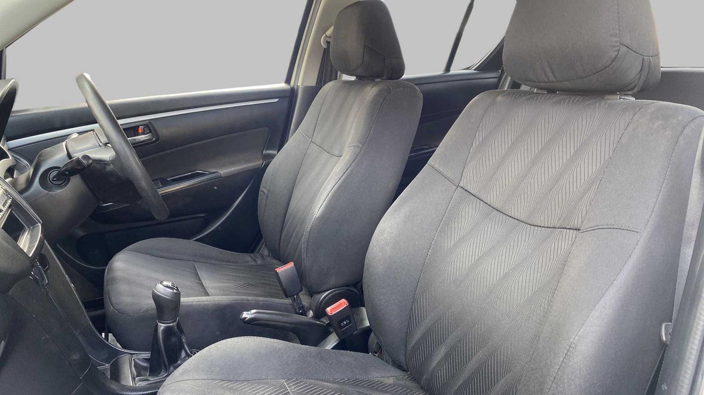 2012 Maruti Swift VXI, Petrol, Manual, 31,475 km, Right Side Front Door Cabin