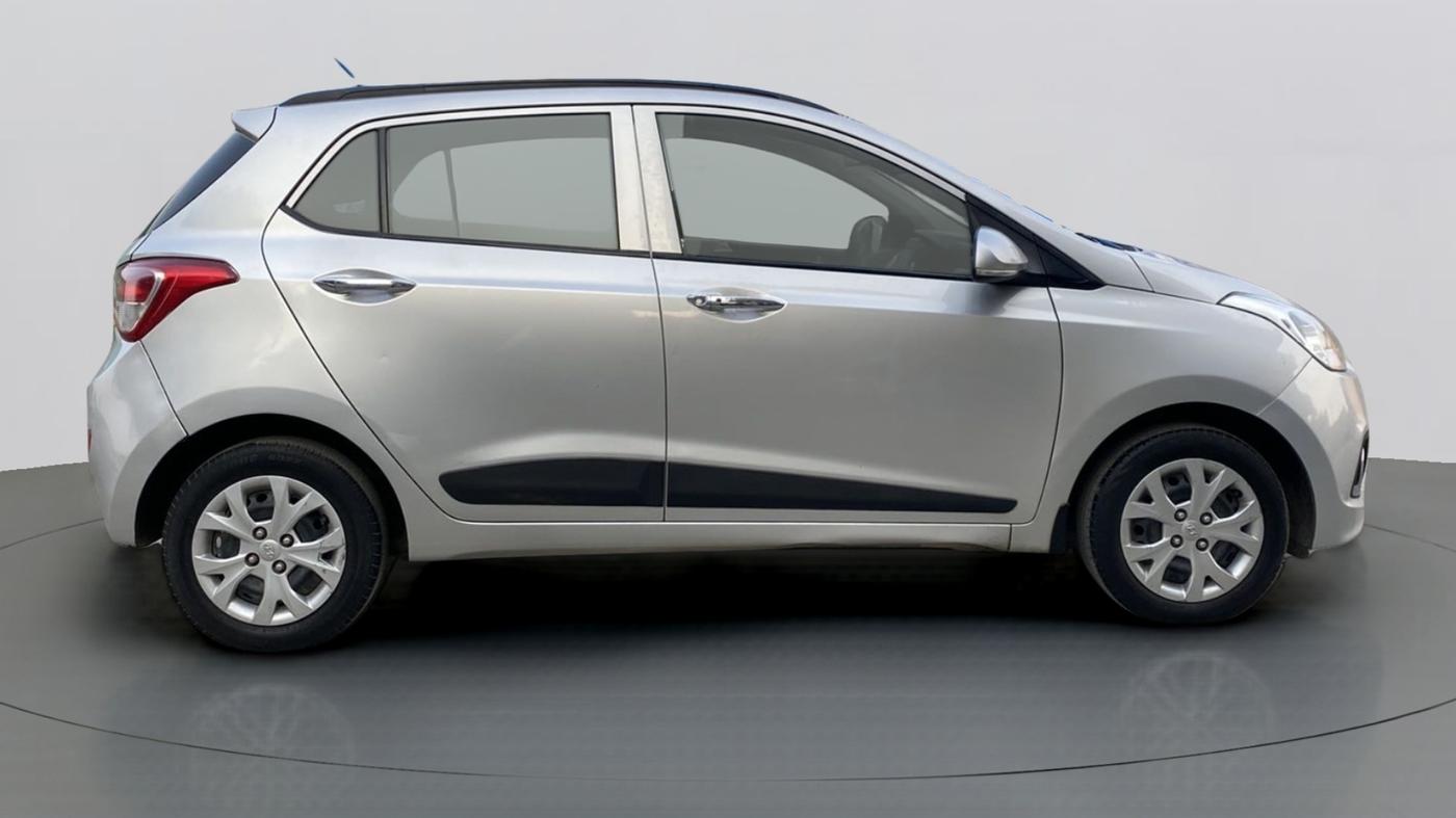 2013 Hyundai Grand i10 SPORTZ 1.2 KAPPA VTVT, Petrol, Manual, 97,703 km, Right Side View