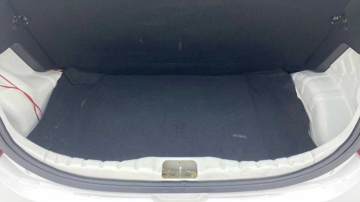 2017 Hyundai Eon ERA PLUS, Petrol, Manual, 51,324 km, Boot Inside View