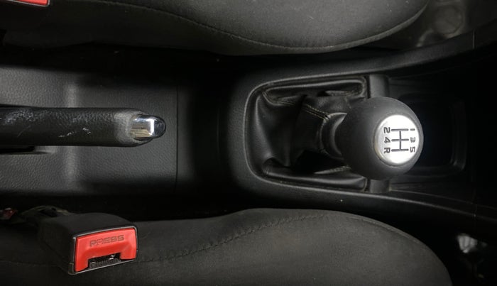 2013 Maruti Swift VXI, Petrol, Manual, 87,697 km, Gear Lever