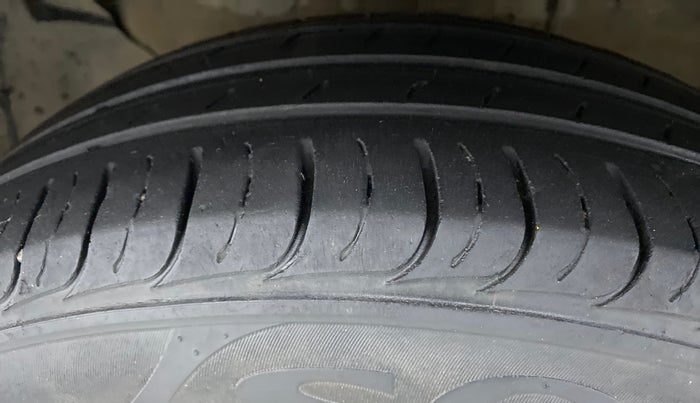 2020 KIA SELTOS HTK PLUS 1.5 PETROL, Petrol, Manual, 52,483 km, Left Front Tyre Tread