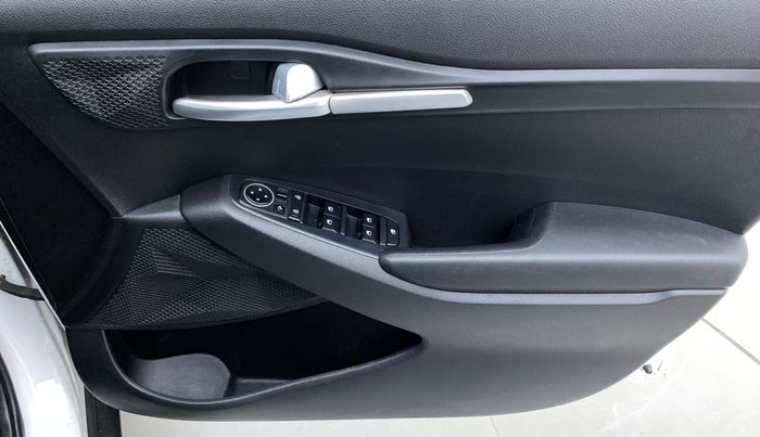 2020 KIA SELTOS HTK PLUS 1.5 PETROL, Petrol, Manual, 52,483 km, Driver Side Door Panels Control