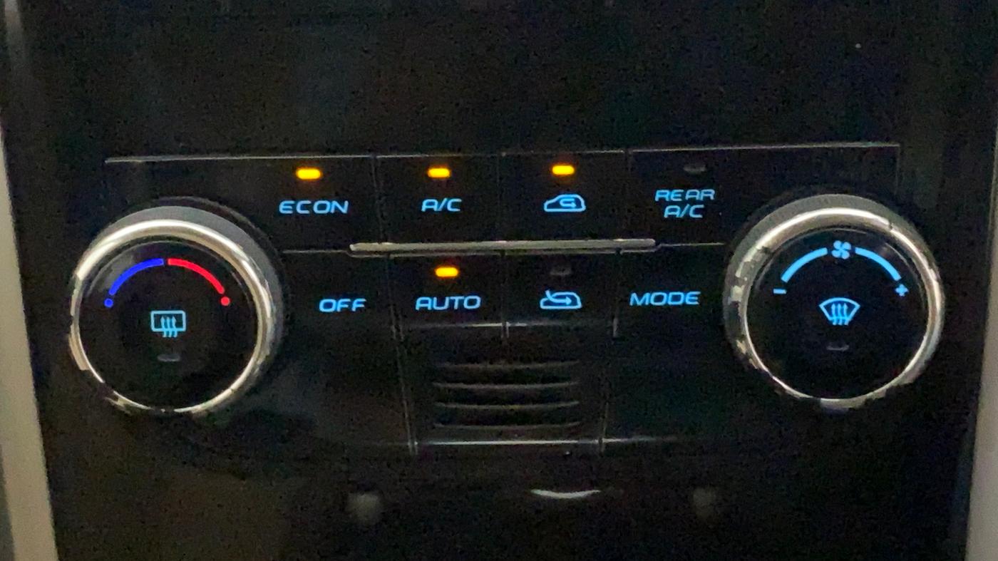 2018 Mahindra XUV500 W11 AT, Diesel, Automatic, 75,351 km, Automatic Climate Control