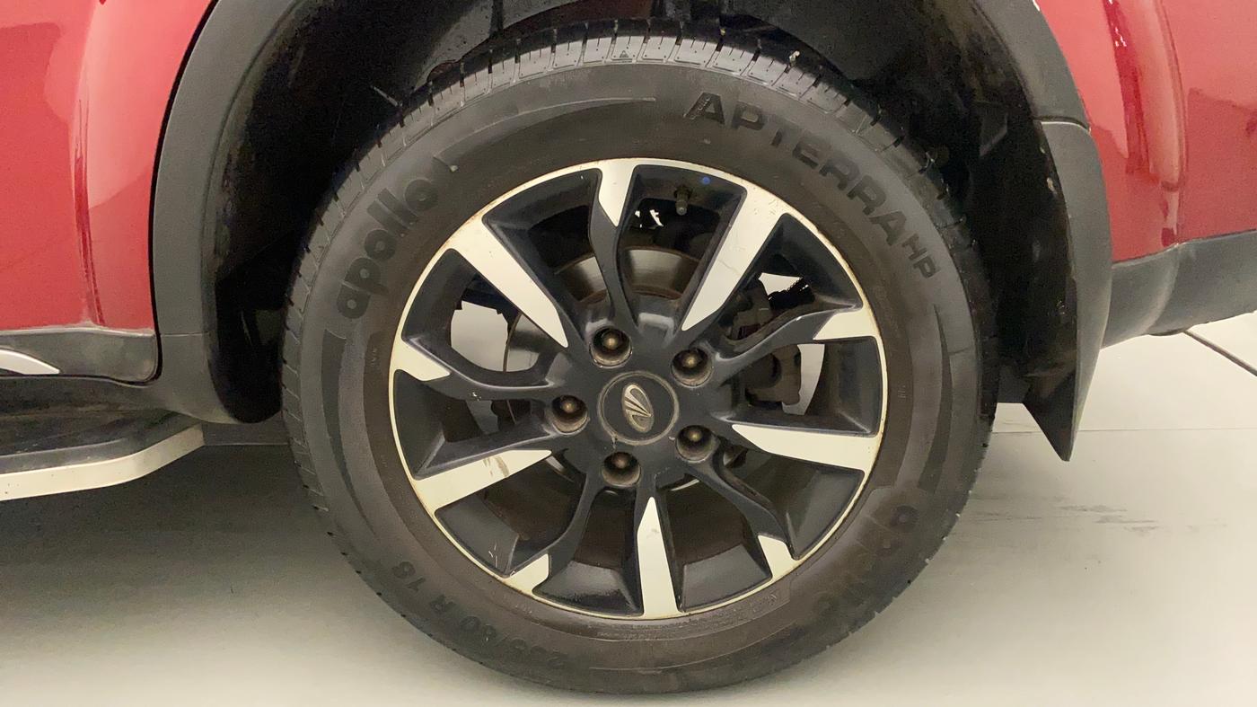2018 Mahindra XUV500 W11 AT, Diesel, Automatic, 75,351 km, Left Rear Wheel