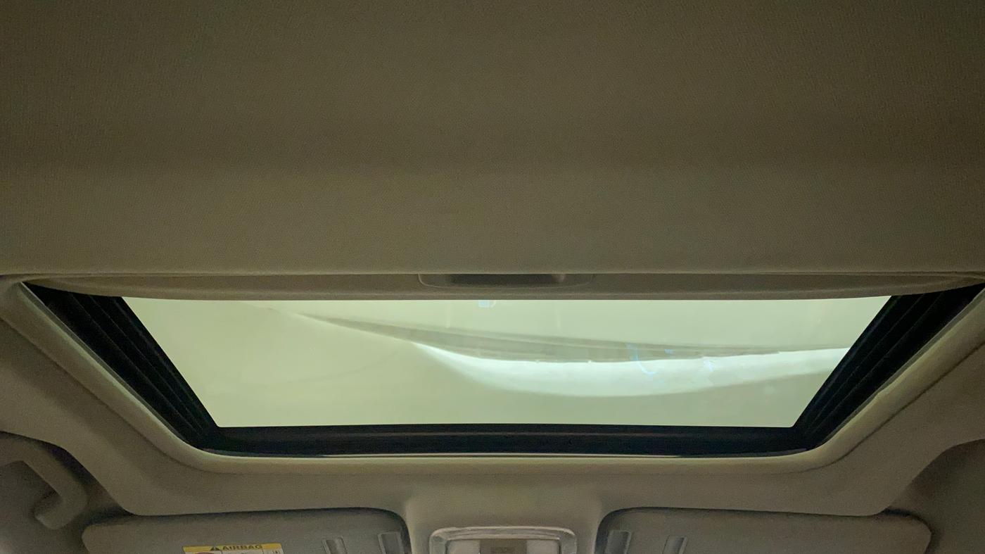 2018 Mahindra XUV500 W11 AT, Diesel, Automatic, 75,351 km, Moonroof/ Sunroof