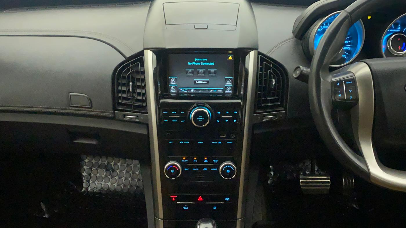 2018 Mahindra XUV500 W11 AT, Diesel, Automatic, 75,351 km, Air Conditioner