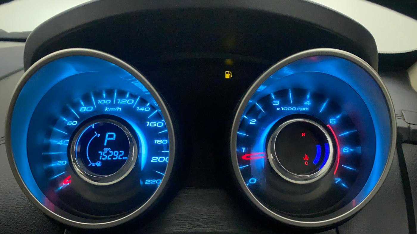 2018 Mahindra XUV500 W11 AT, Diesel, Automatic, 75,351 km, Odometer Image