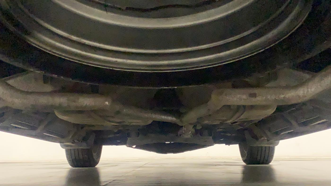 2018 Mahindra XUV500 W11 AT, Diesel, Automatic, 75,351 km, Rear Underbody