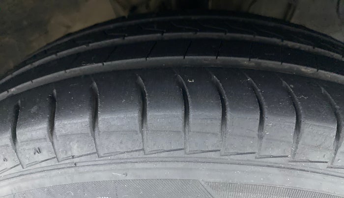 2019 Hyundai NEW SANTRO ERA EXECUTIVE, Petrol, Manual, 26,971 km, Right Front Tyre Tread